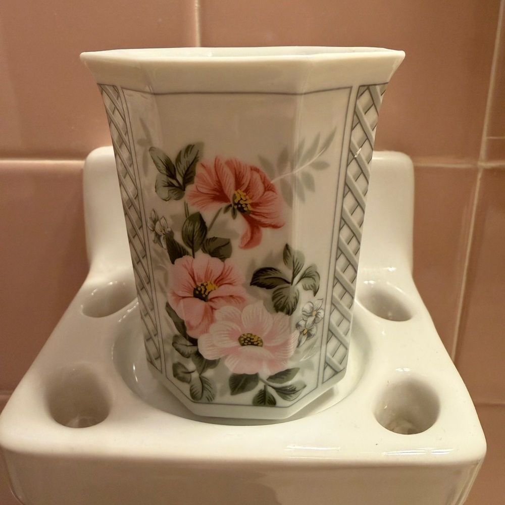 Vintage Floral Andre Richard Ceramic Cup in Garden Gazebo